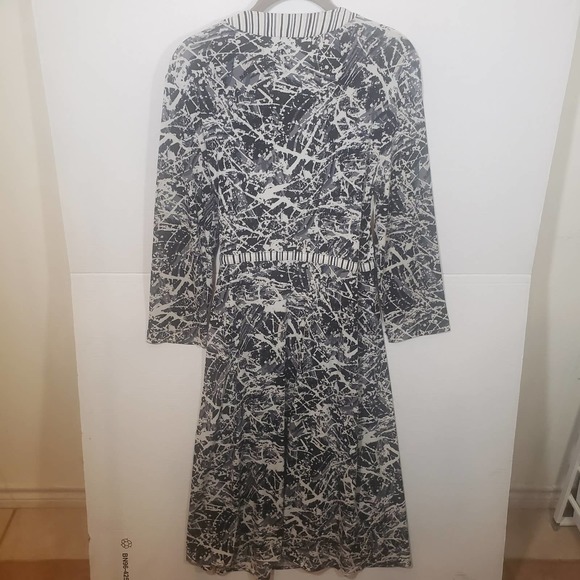 BCBG MAXAZRIA Wrap Dress L Black Combo Gray Stretch Tie Belt - Picture 7 of 8